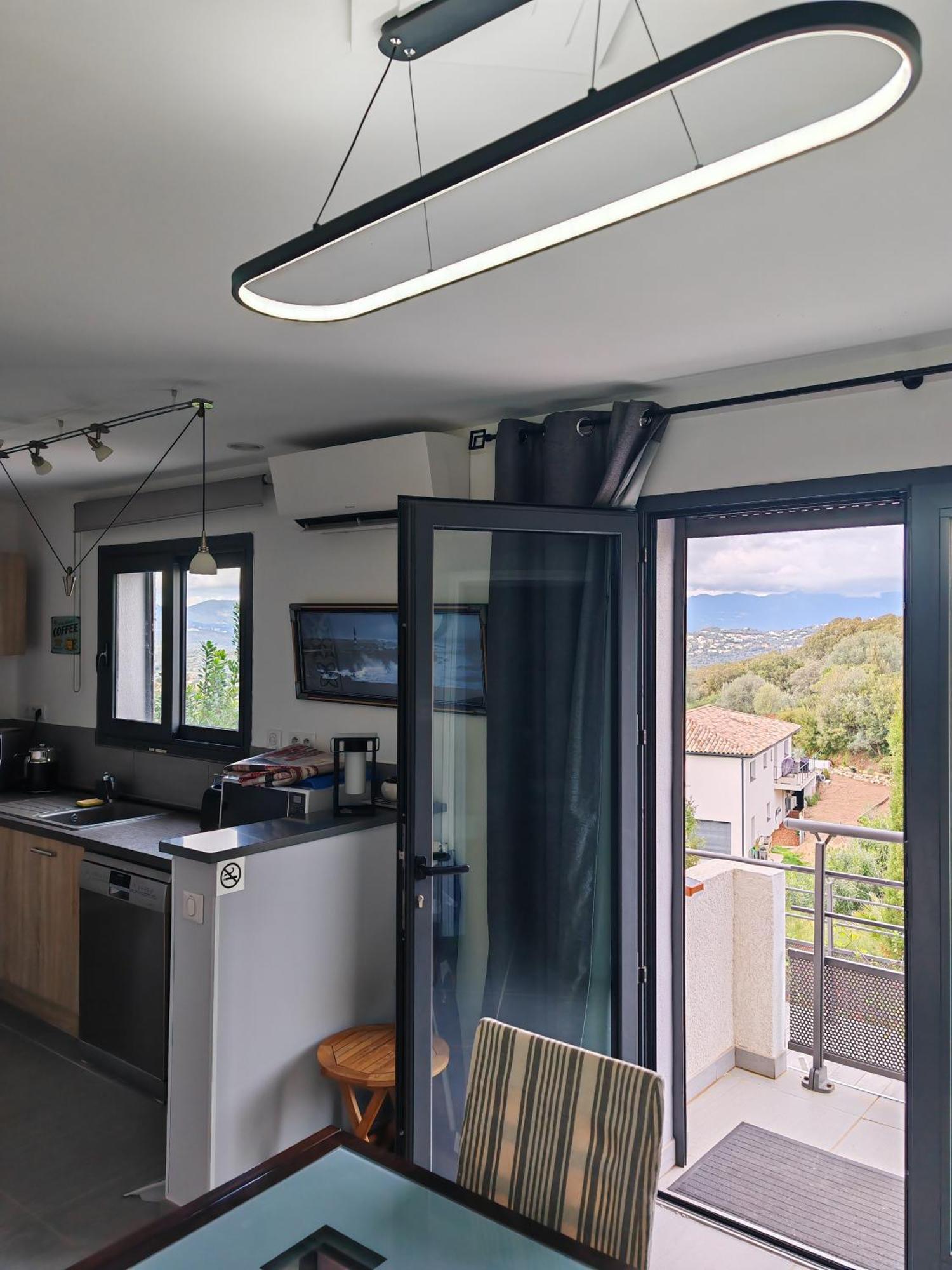 Appartement F2 Avec Terrasse De 35 M2 Bomorto - Porticcio Porticcio  Exterior foto